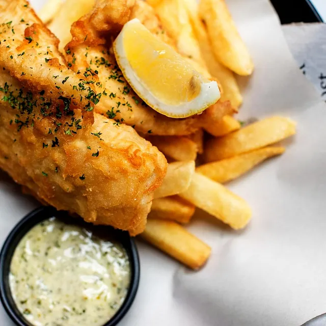 Fish and chips med dip